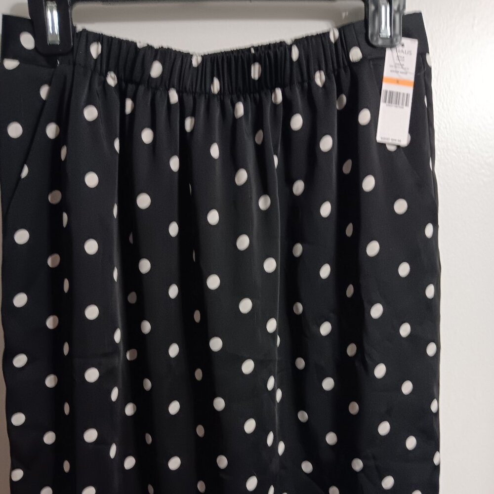 CHAUS BLACK W/WHITE POLKA DOTS SKIRT. NWT SIZE "S" NWT